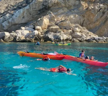 Lloguer-caiac-i-padel-surf-Club-Nautic-Estartit-dest